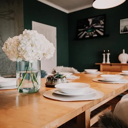 Soonwald Mit Garten & Hot Tube 施特龙贝格