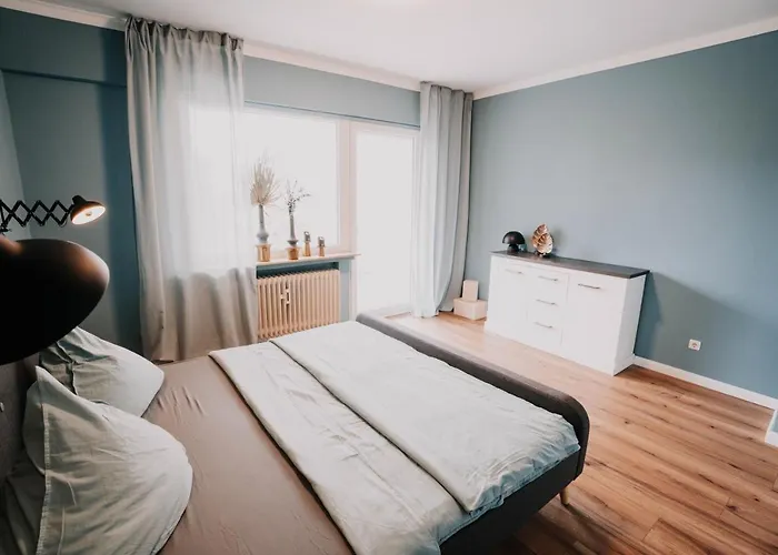 Soonwald Mit Garten & Hot Tube דירה