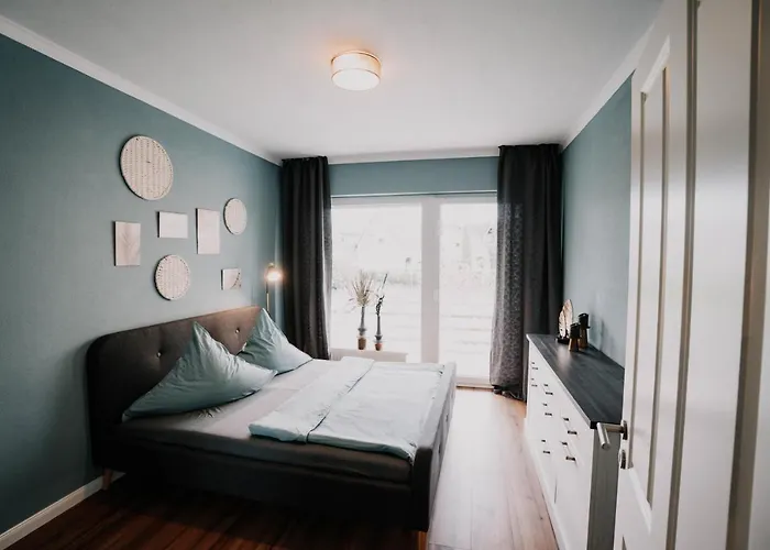 דירה Soonwald Mit Garten & Hot Tube סטרומברג