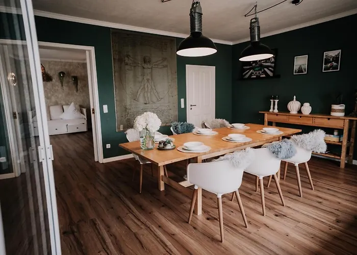 Soonwald Mit Garten & Hot Tube דירה *